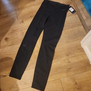NWT Under Armour Small Leggings